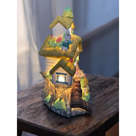 Vintage Easter Jubilee Lighted Easter Bunny Village House - Picture 9 of 10